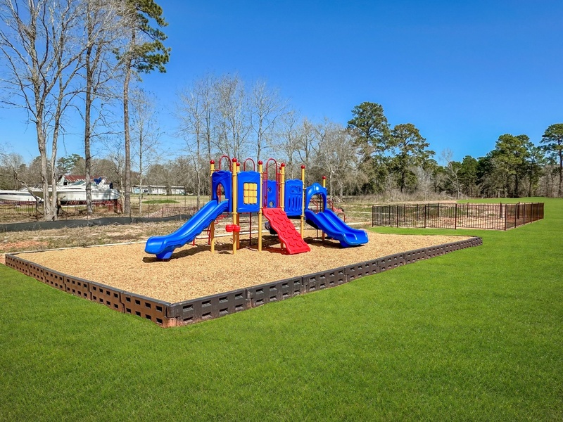 Modern home at Discovery Trails