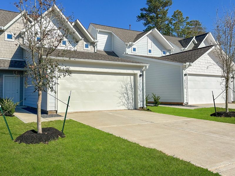 Modern home at Discovery Trails